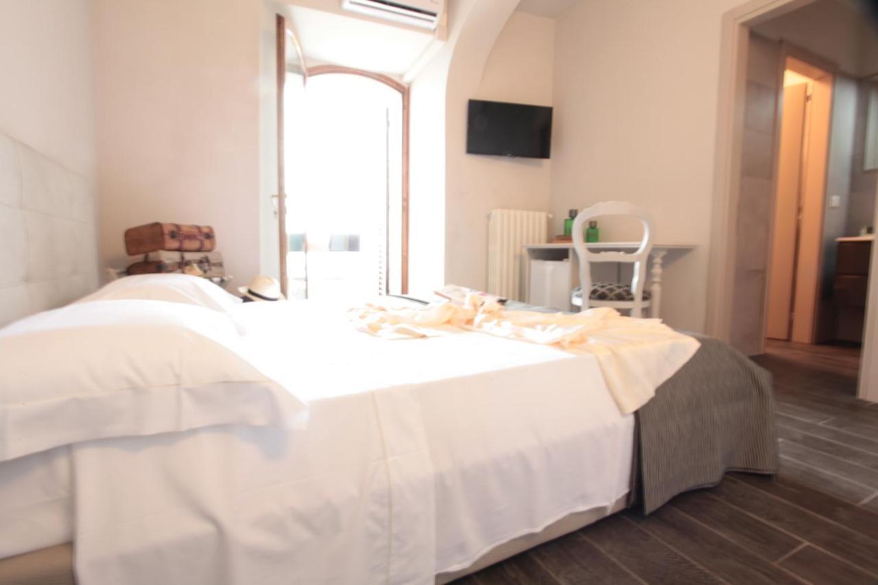 Hotel Le Macine มอนตาโยเน ภายนอก รูปภาพ